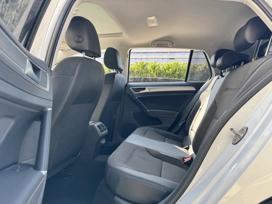 Volkswagen Golf 2019 #7 Volkswagen Golf 2019 car image #7
