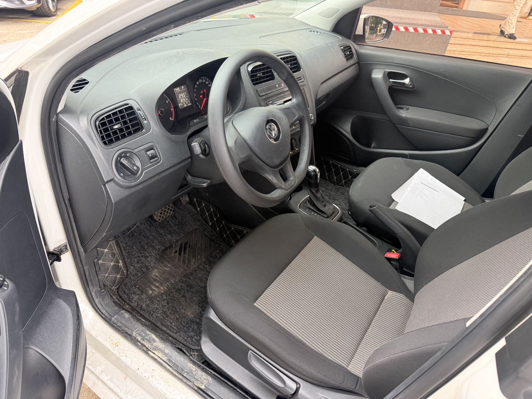 Volkswagen Polo 2017 #6 Volkswagen Polo 2017 car image #6