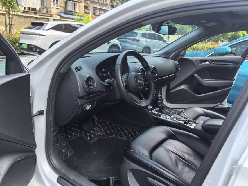 Audi A3 2019 #4 Audi A3 2019 car image #4