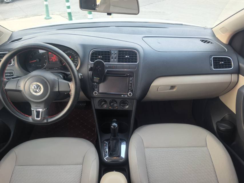 Volkswagen Polo 2014 #6 Volkswagen Polo 2014 car image #6