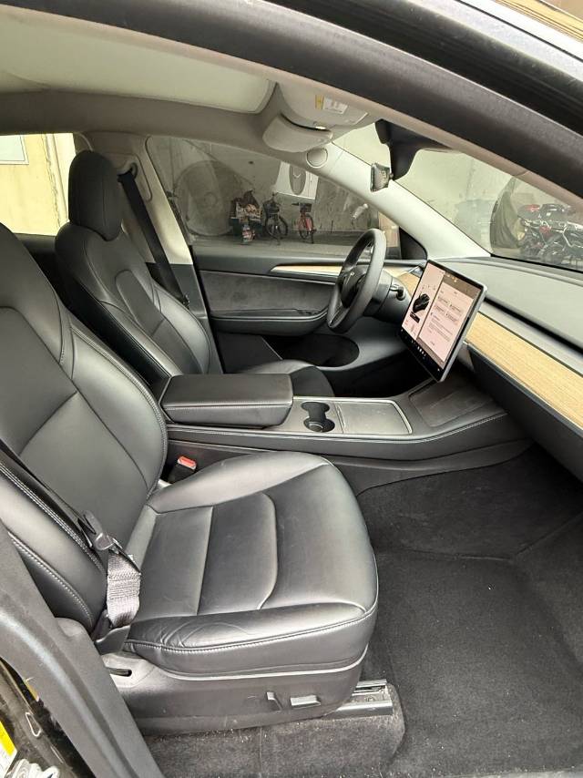 Tesla Model Y 2023 #6 Tesla Model Y 2023 car image #6