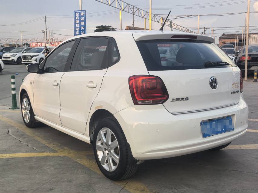 Volkswagen Polo 2014 #11 Volkswagen Polo 2014 car image #11