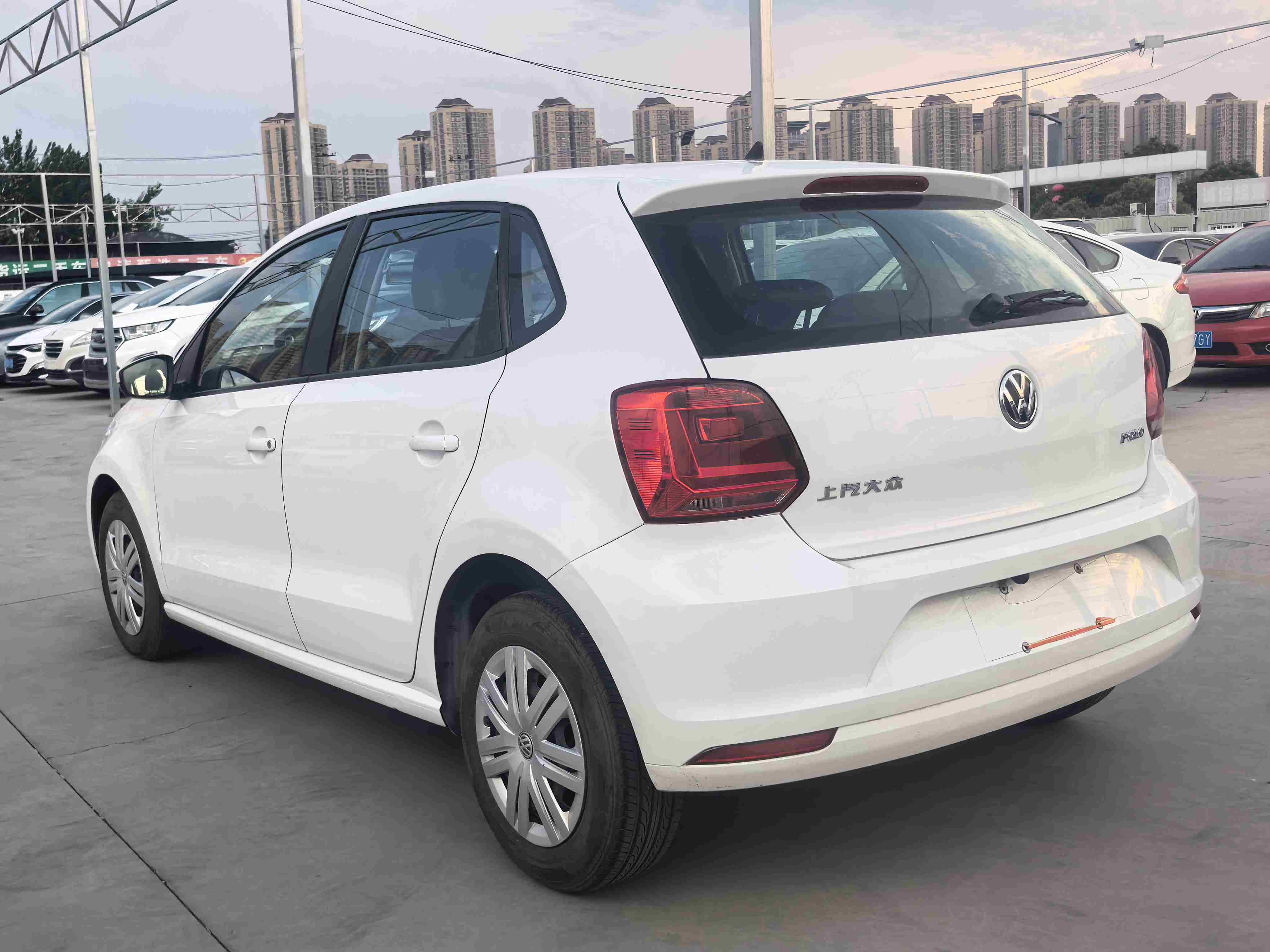 Volkswagen Polo 2017 #9 Volkswagen Polo 2017 car image #9