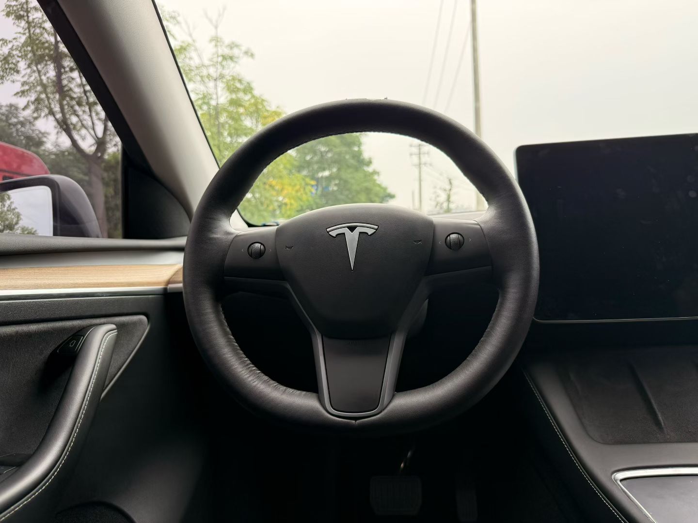Tesla Model Y 2022 car image #8