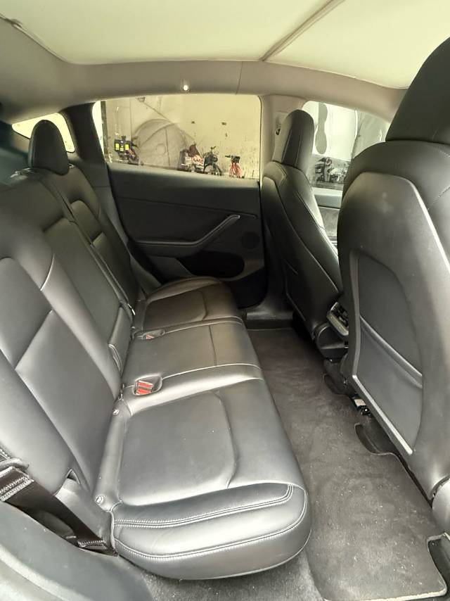 Tesla Model Y 2023 #7 Tesla Model Y 2023 car image #7