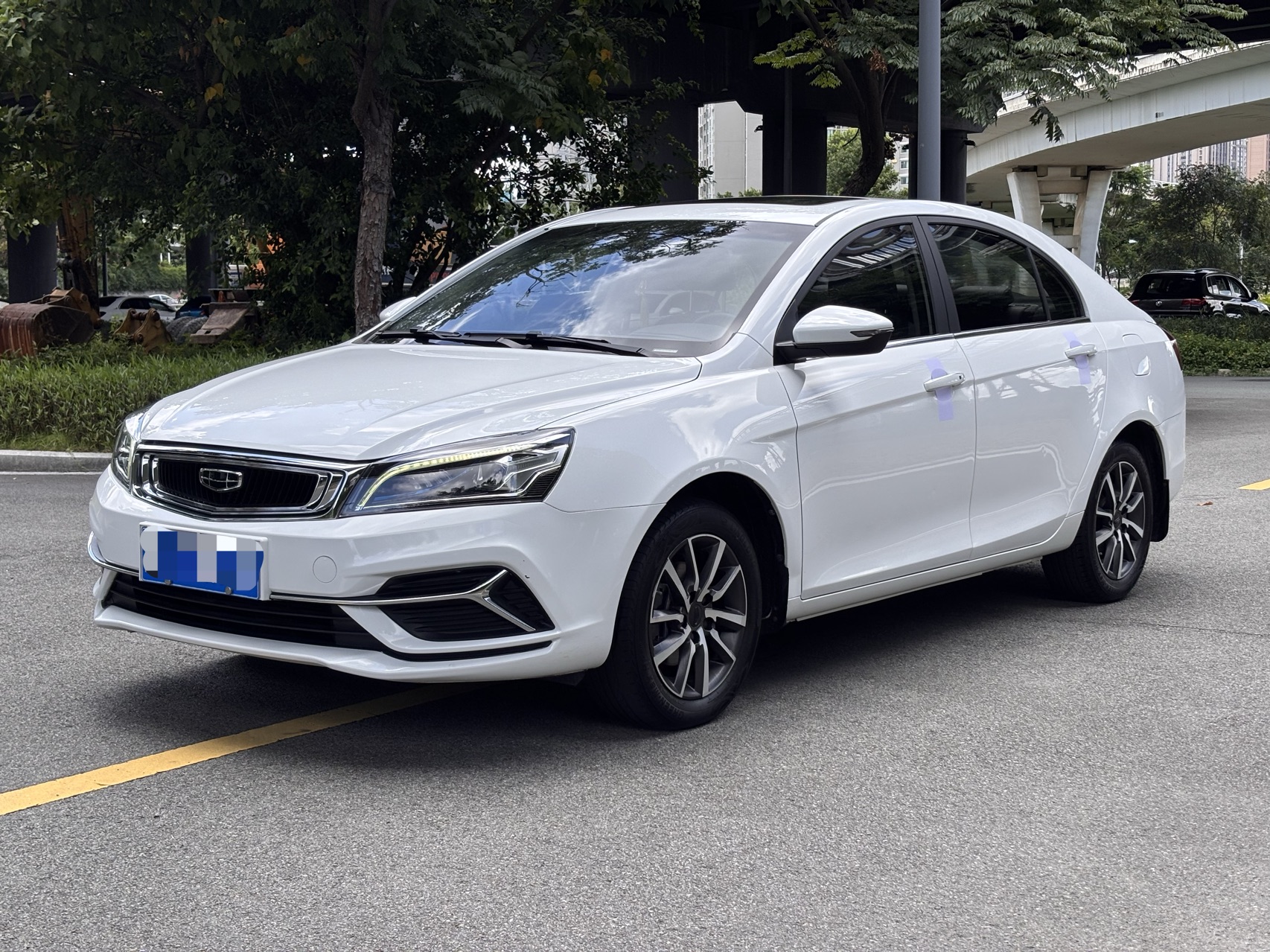 GEELY Emgrand 2019 #2 GEELY Emgrand 2019 car image #2