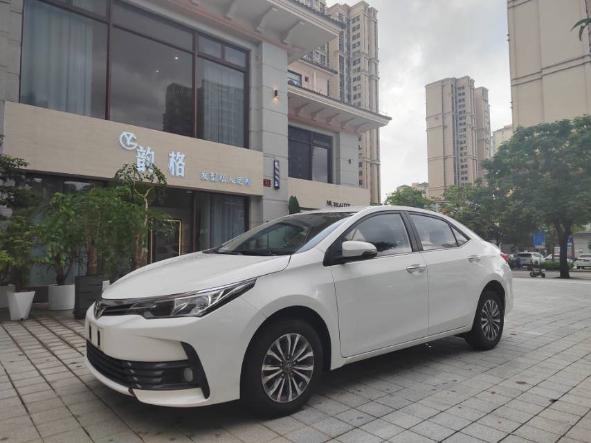Toyota Corolla 2018 #2 Toyota Corolla 2018 car image #2