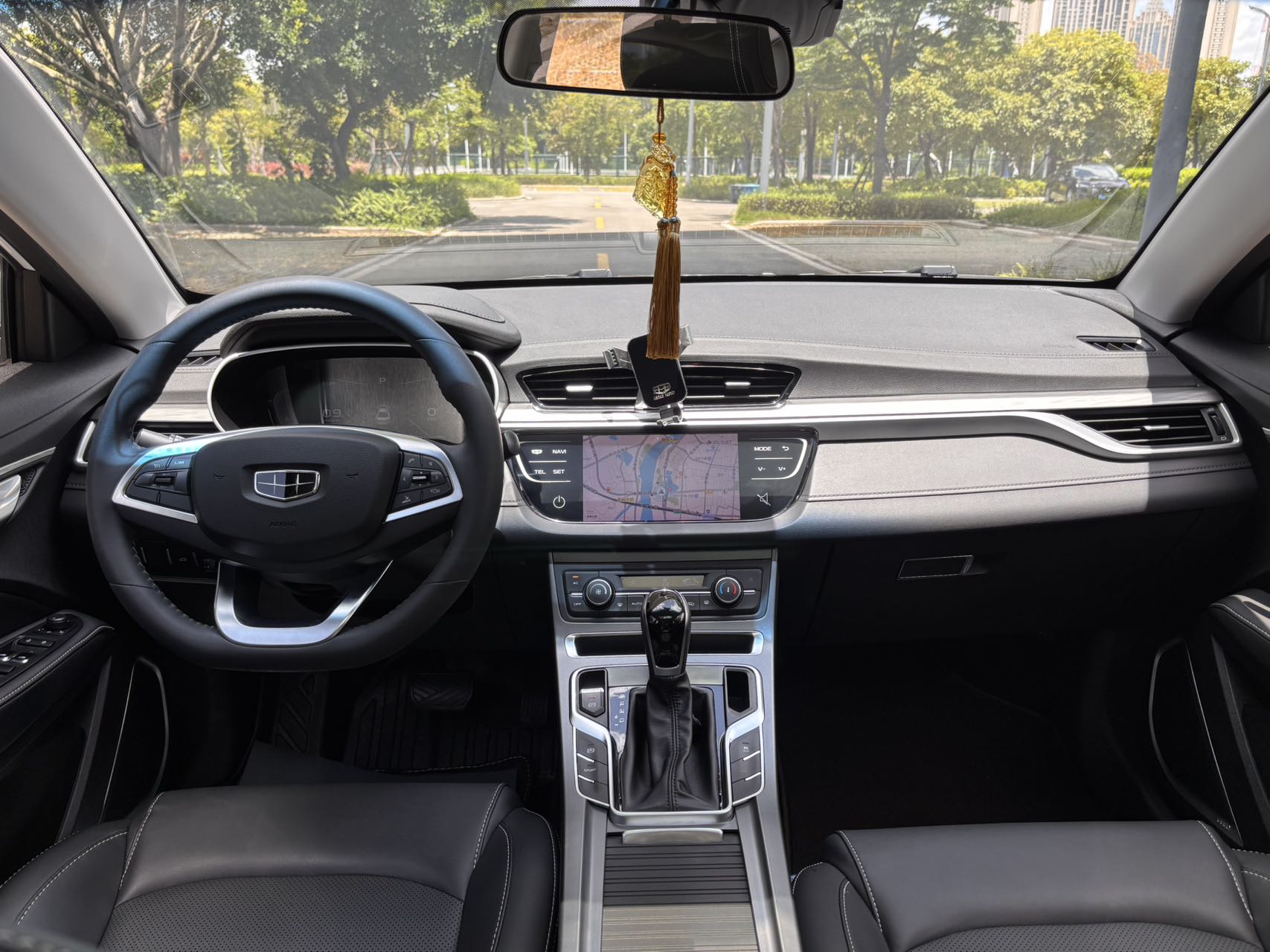GEELY Emgrand 2019 #7 GEELY Emgrand 2019 car image #7