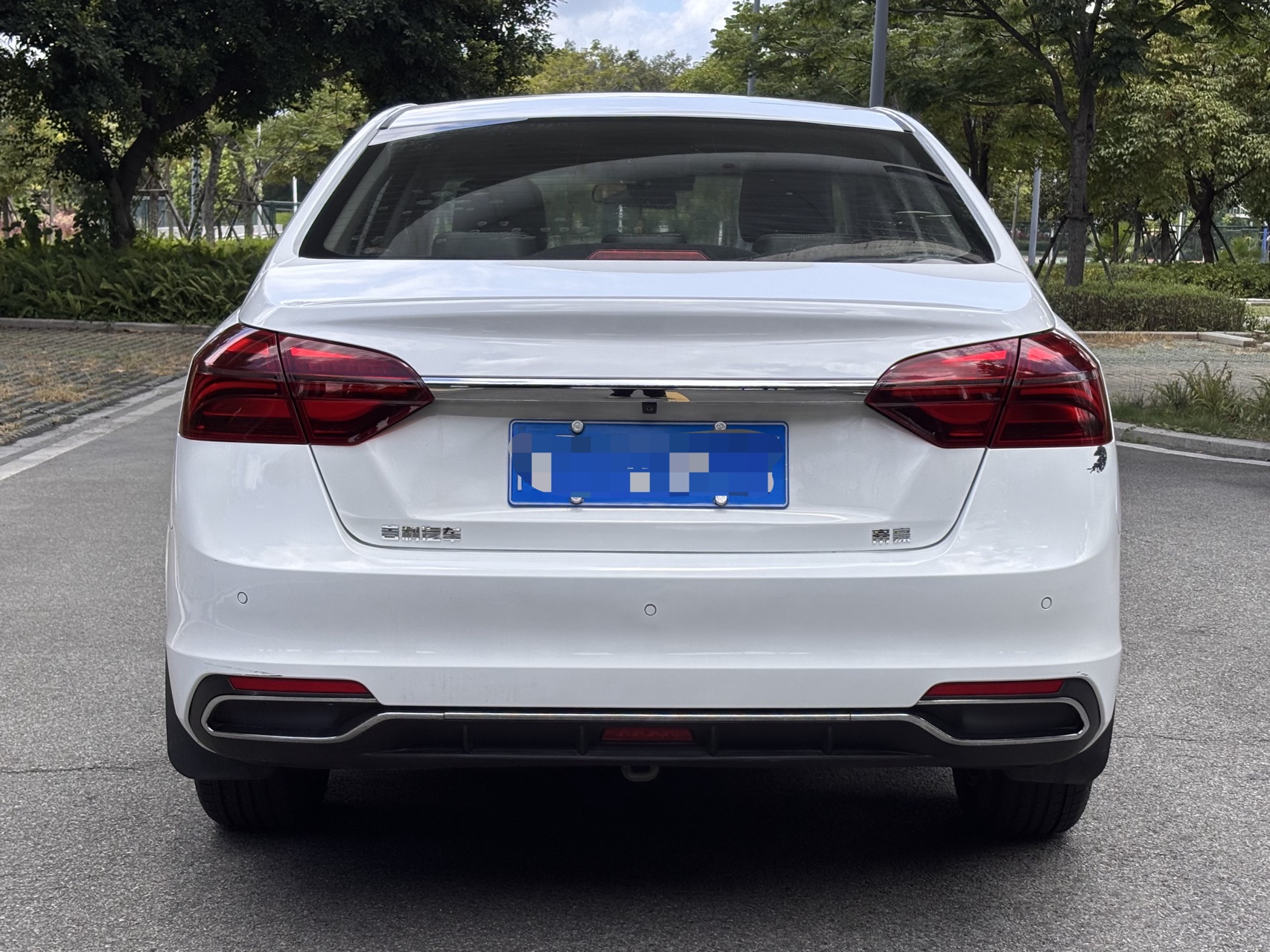 GEELY Emgrand 2019 #10 GEELY Emgrand 2019 car image #10