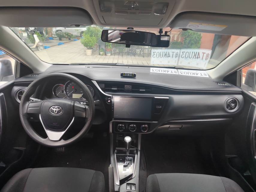 Toyota Corolla 2018 #8 Toyota Corolla 2018 car image #8