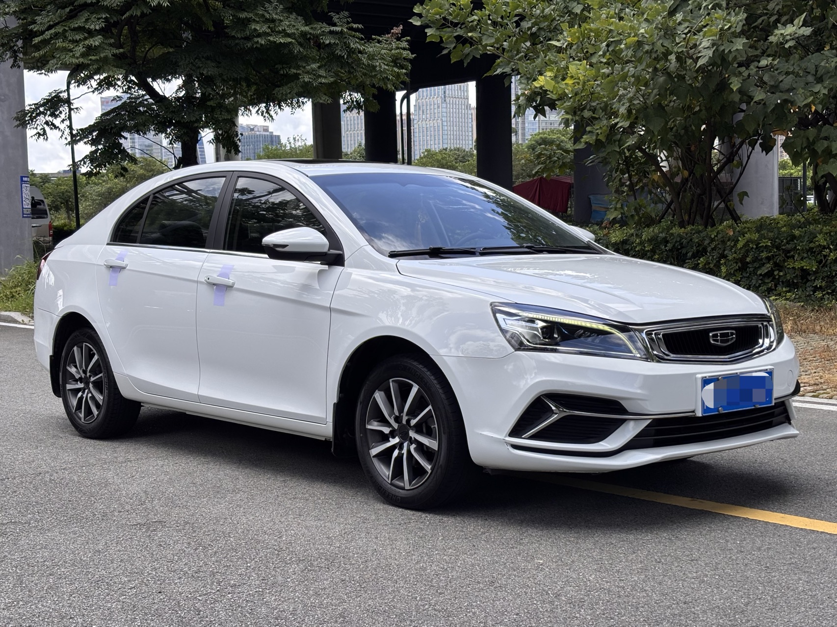GEELY Emgrand 2019 #5 GEELY Emgrand 2019 car image #5