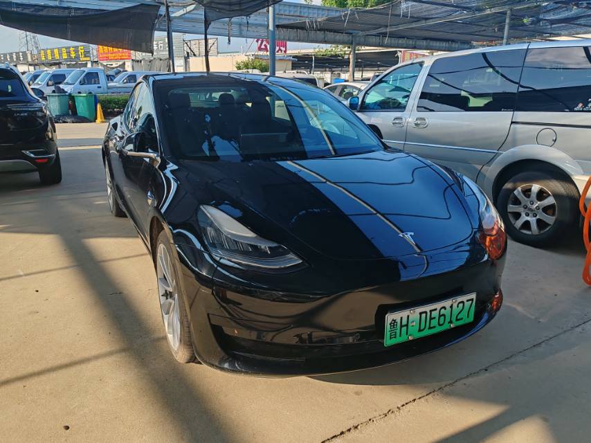 Tesla Model 3 2020 car image #3