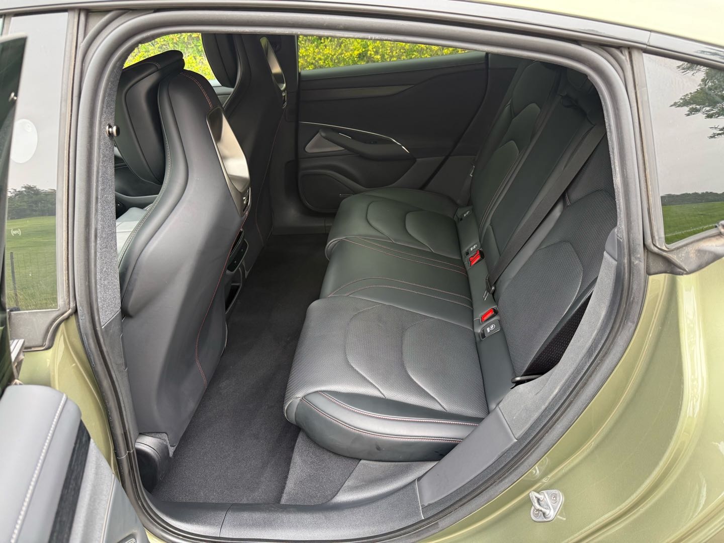 MI SU7 2024 car image #11