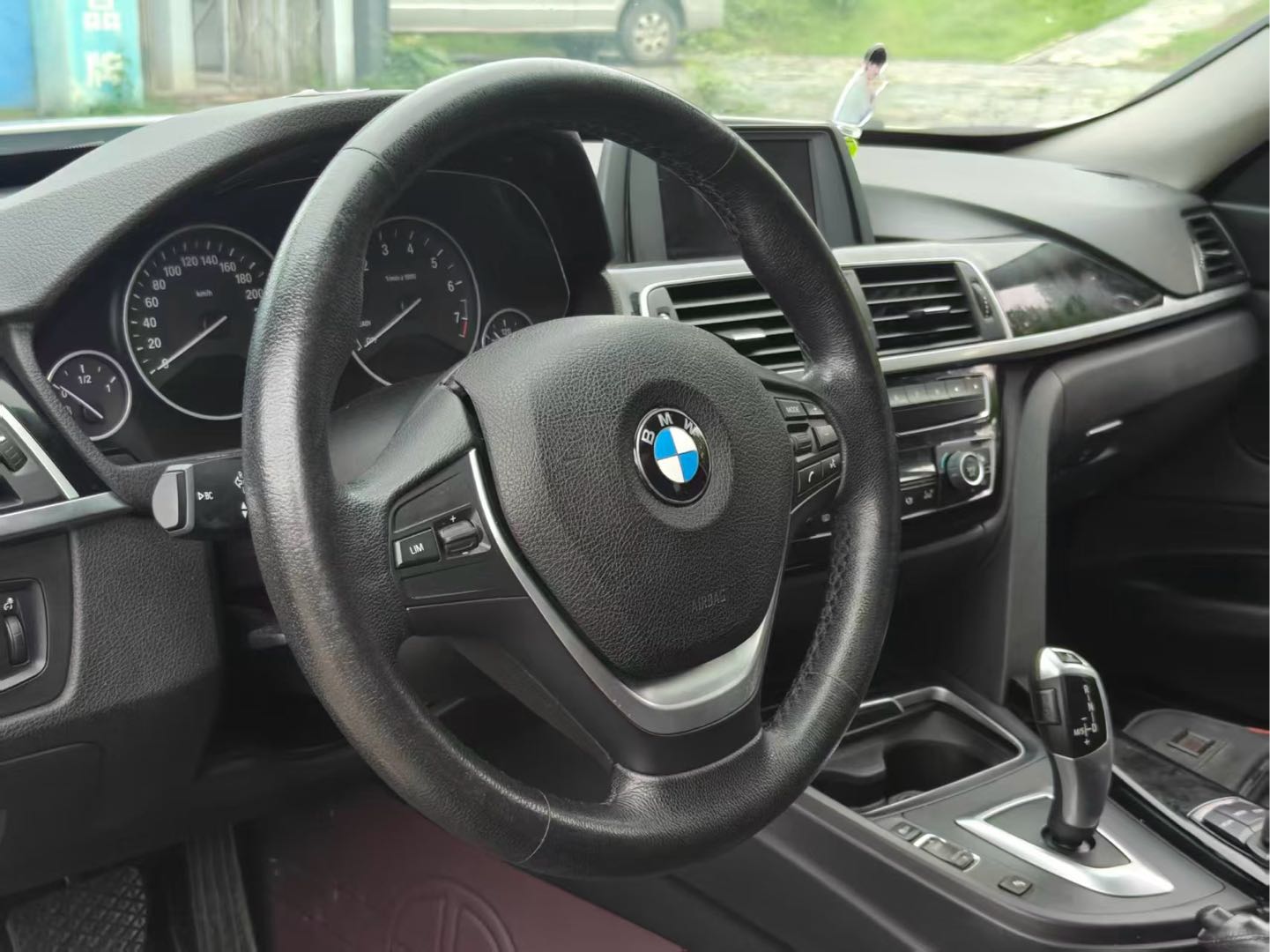 BMW 3 Series GT 2018 car image #9