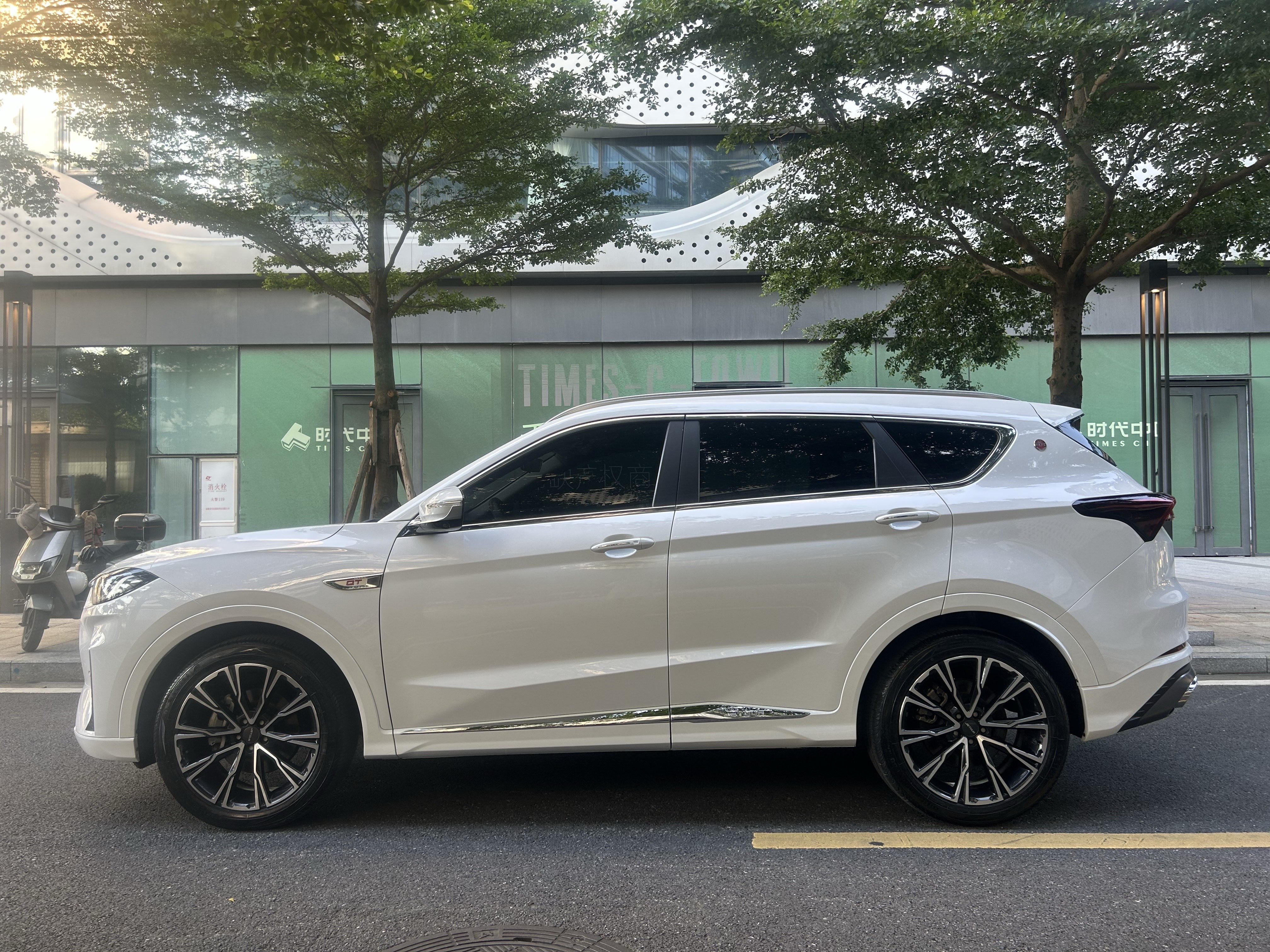 Jetour X70 PLUS 2022 car image #6