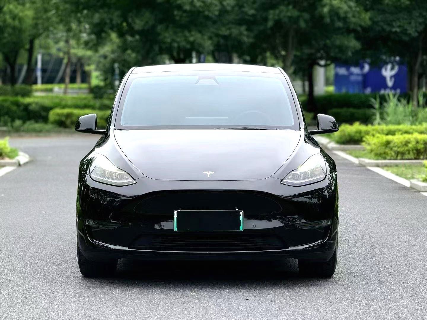 Tesla Model Y 2022 #4 Tesla Model Y 2022 car image #4