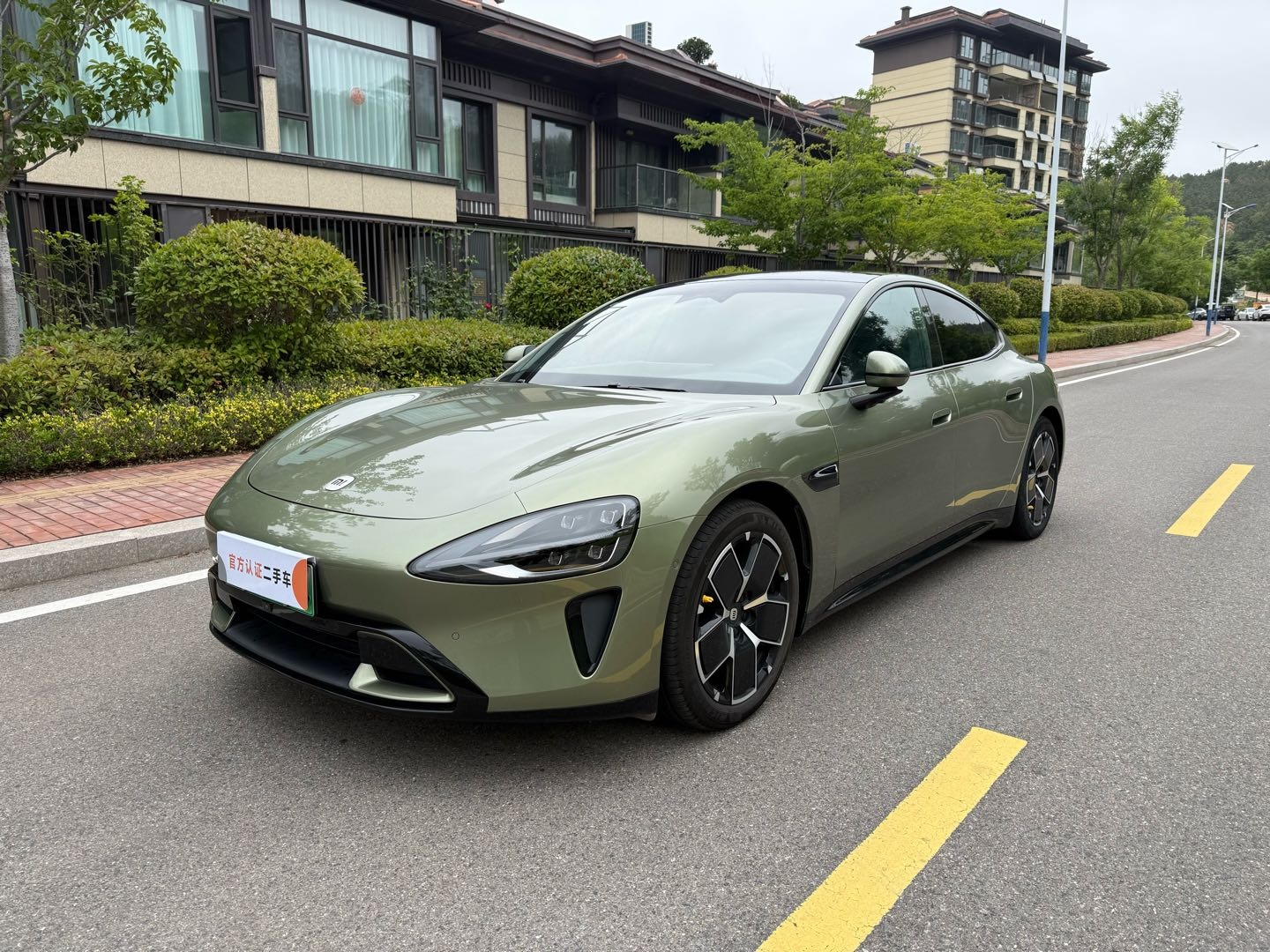 MI SU7 2024 car image #2