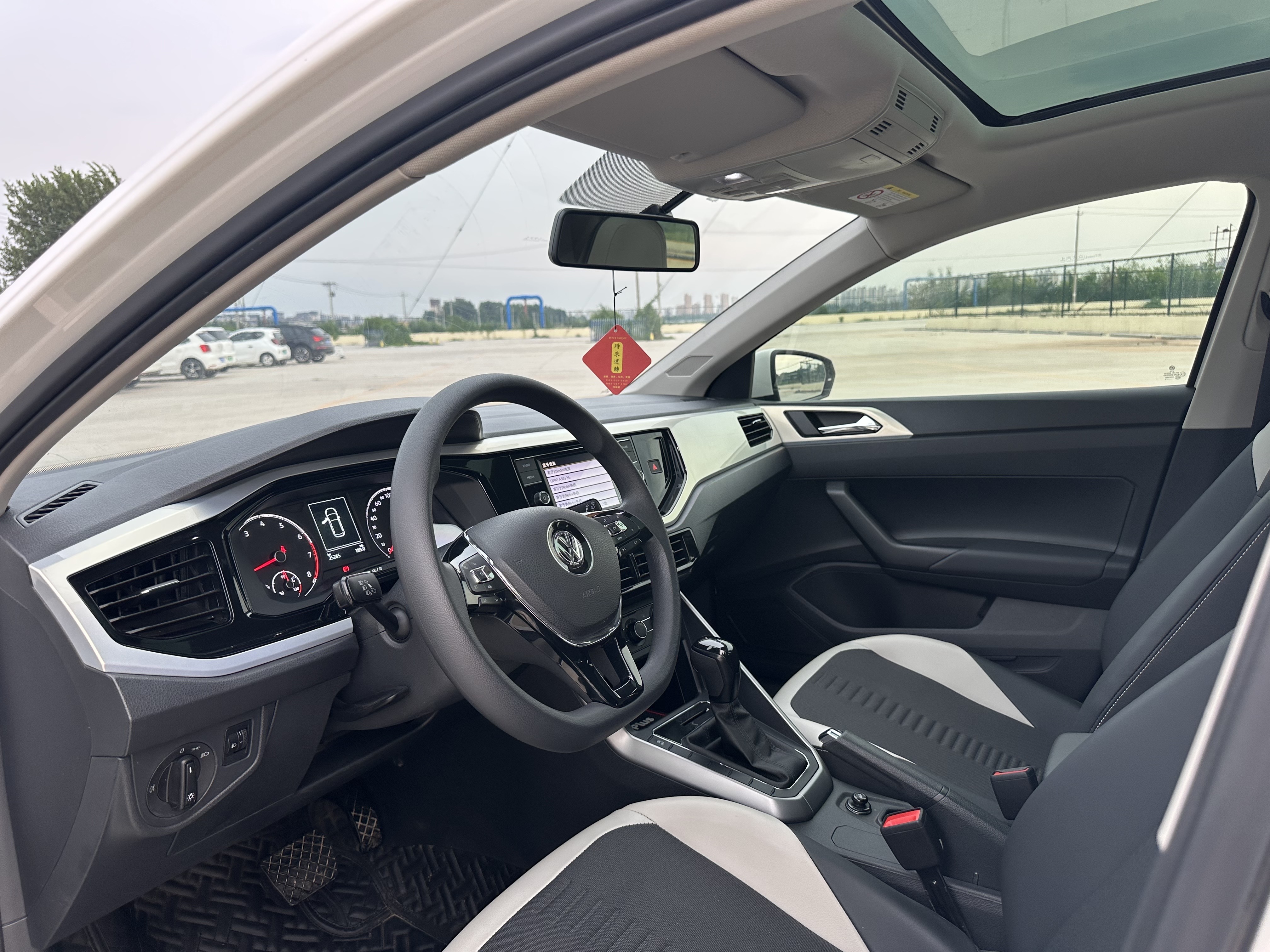 Volkswagen Polo 2019 #6 Volkswagen Polo 2019 car image #6