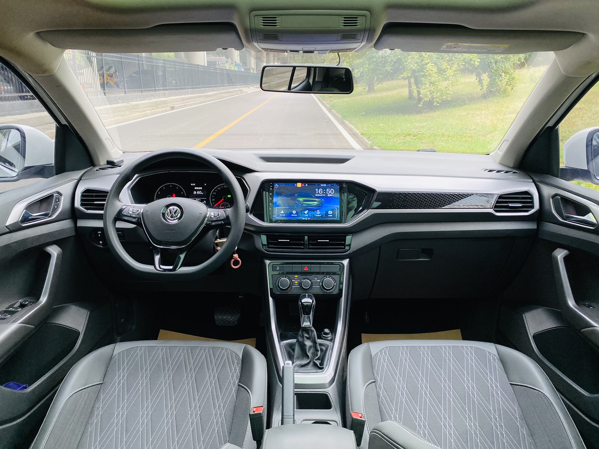 Volkswagen T-Cross 2020 #10 Volkswagen T-Cross 2020 imagen de coche #10