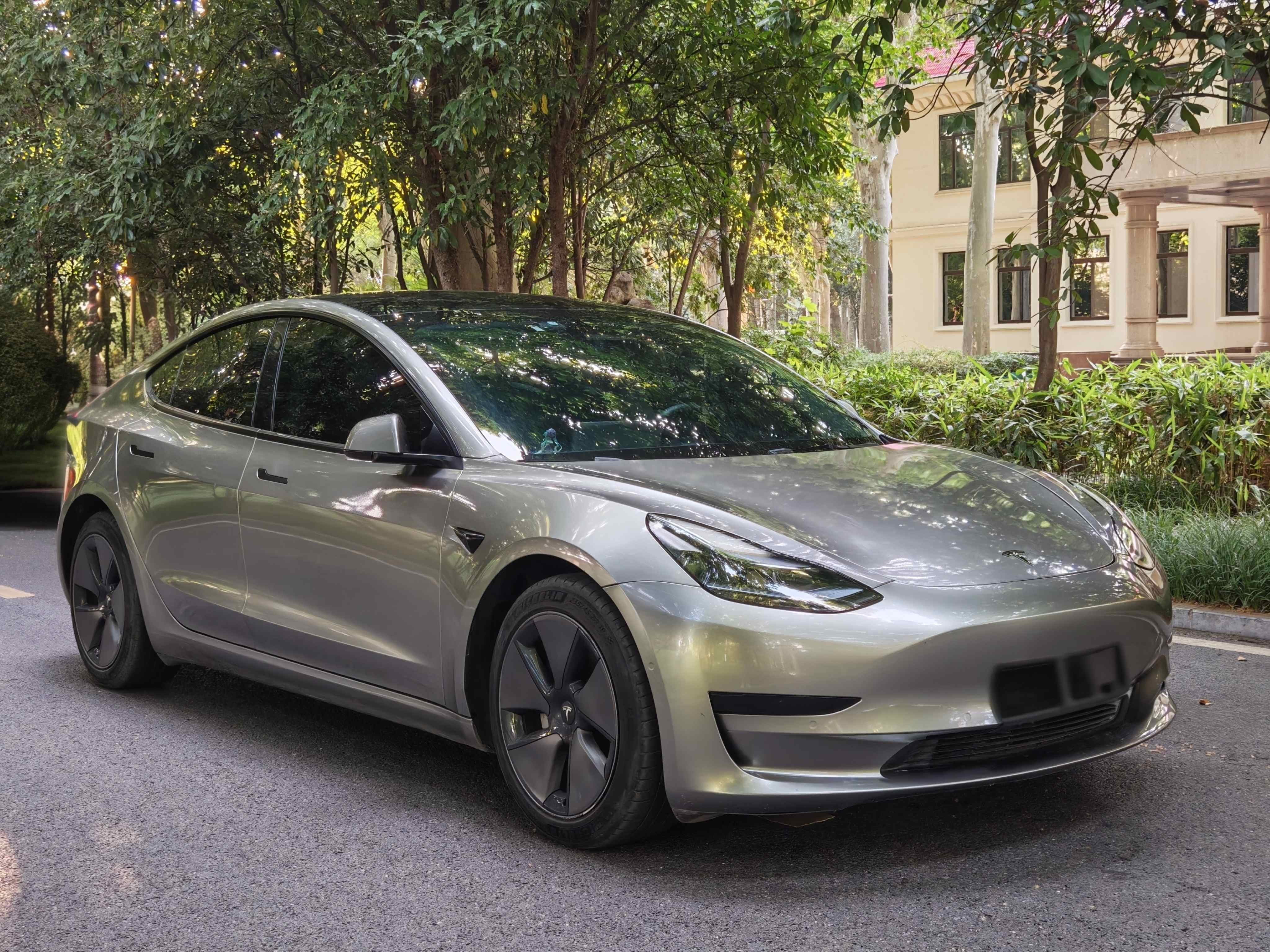 Tesla Model 3 2023 immagine di auto #5