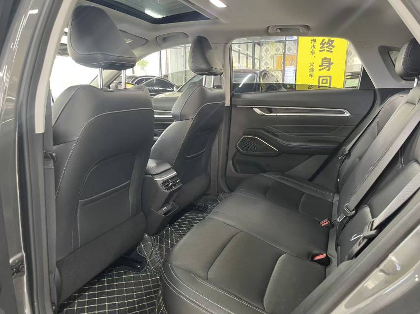 GEELY Emgrand 2023 image de voiture #10