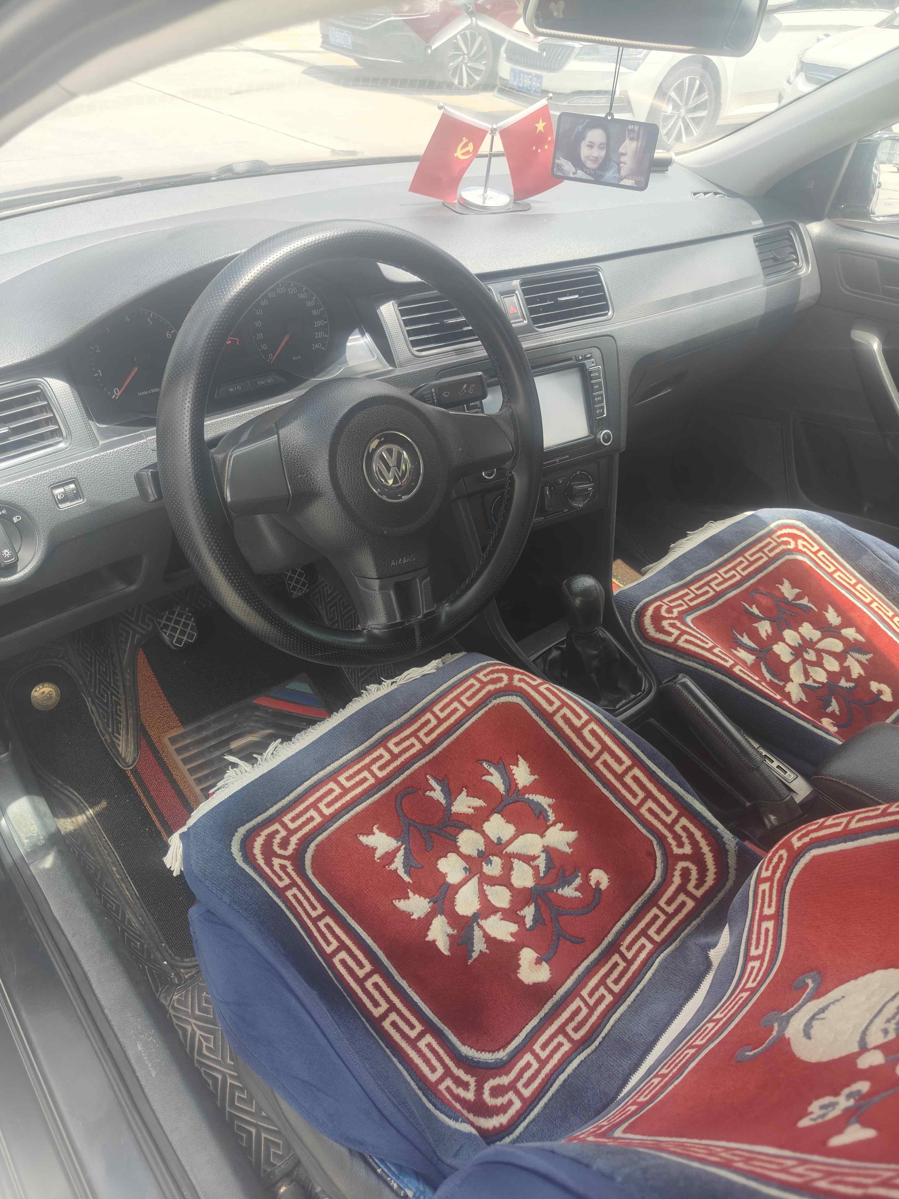 Volkswagen Santana 2015 car image #9
