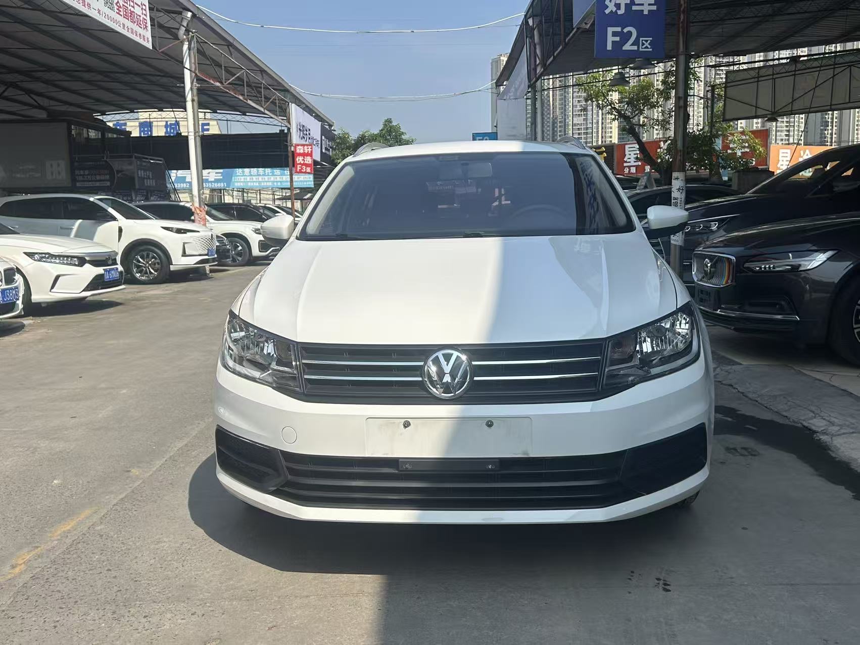 Volkswagen Santana 2017 car image #4