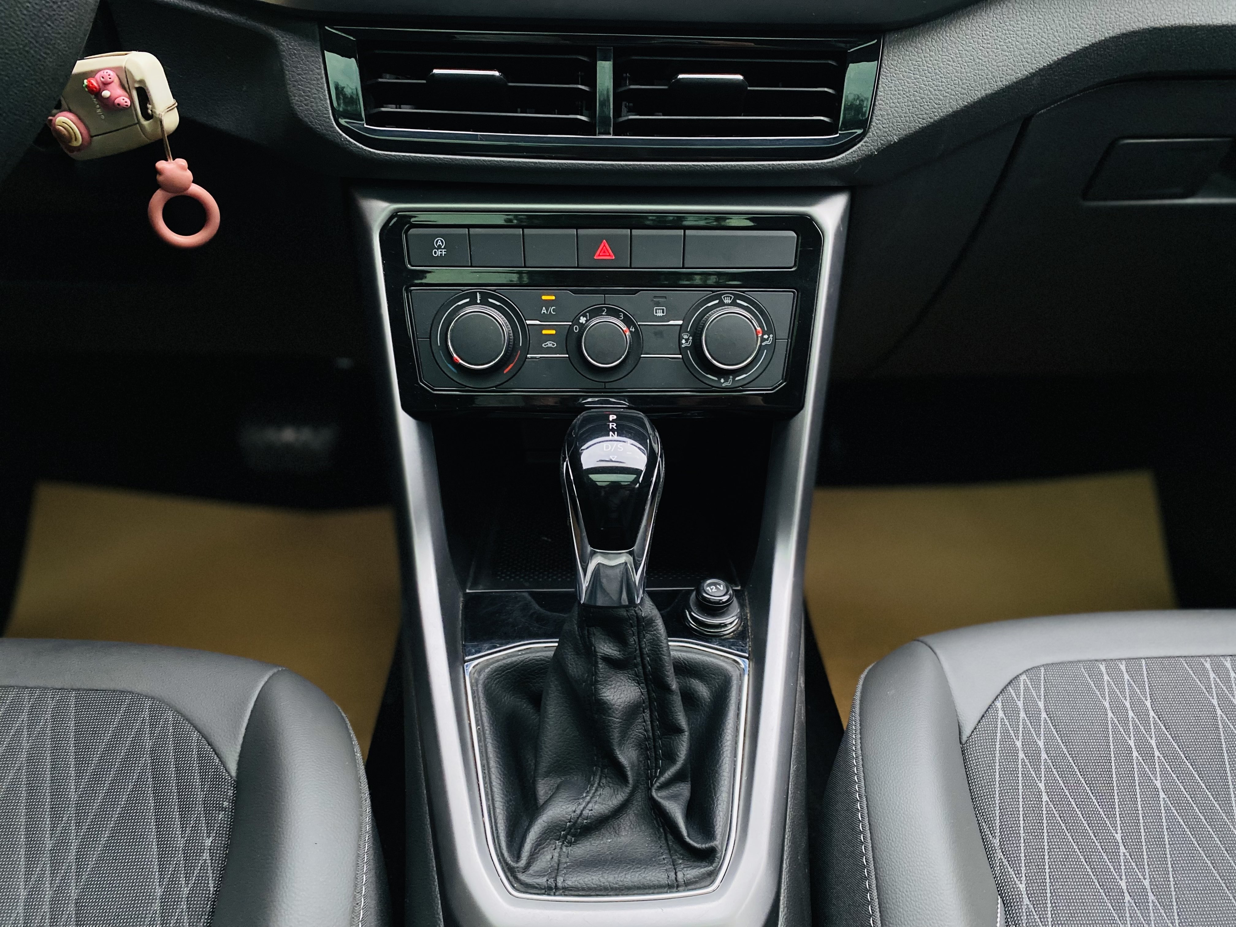 Volkswagen T-Cross 2020 #12 Volkswagen T-Cross 2020 imagen de coche #12