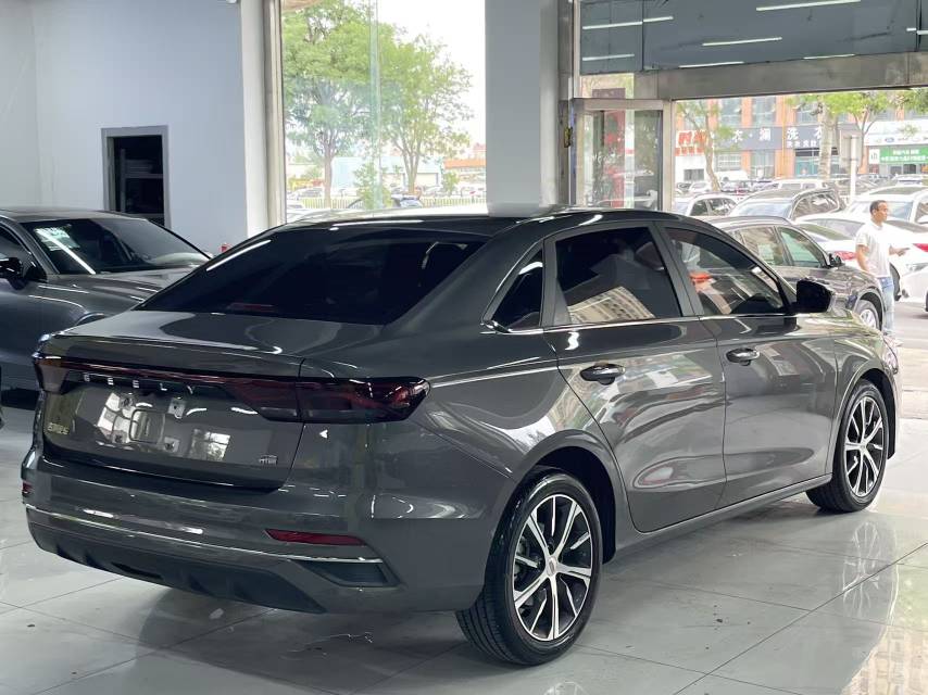 GEELY Emgrand 2023 image de voiture #8