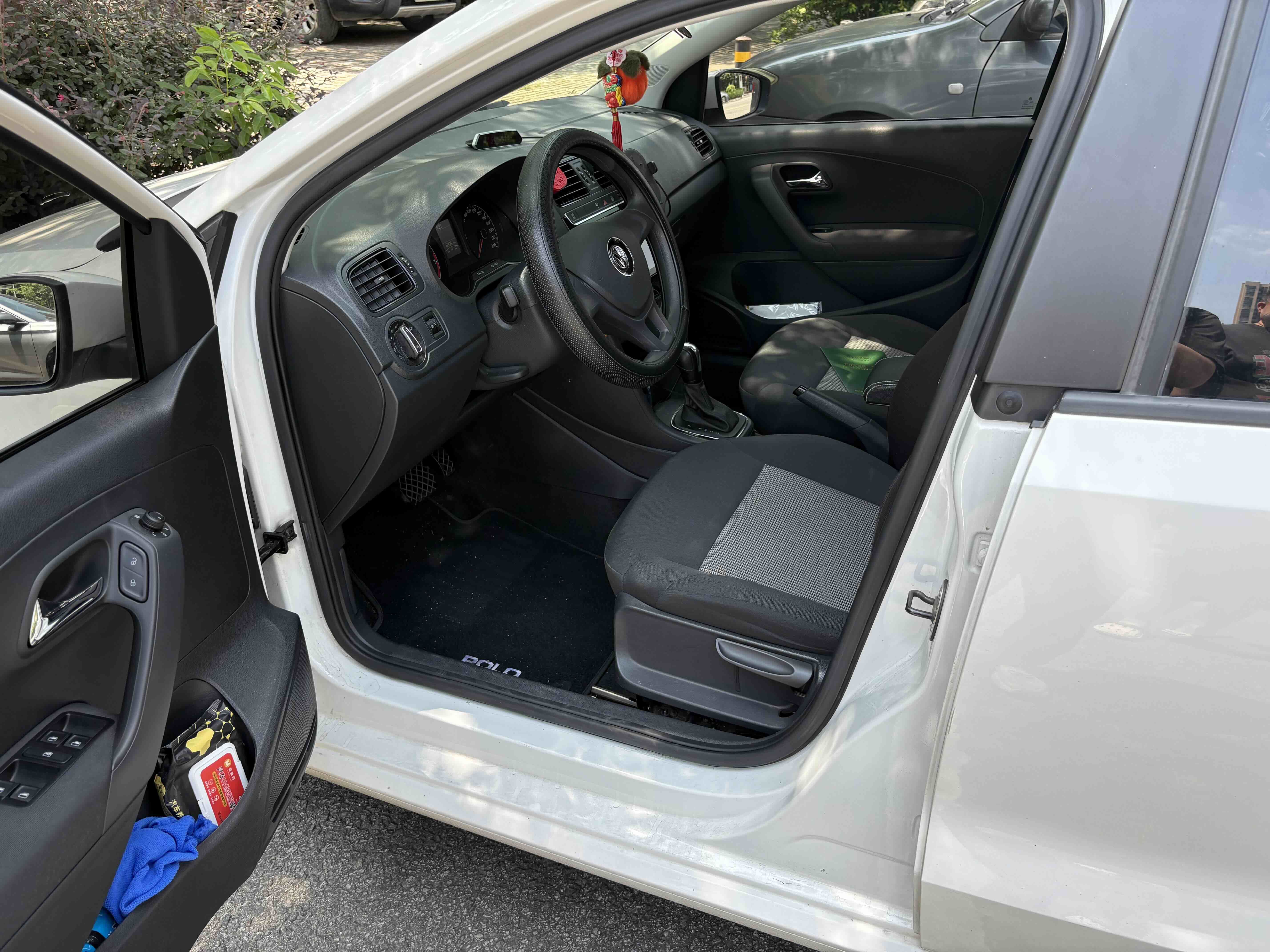 Volkswagen Polo 2019 #4 Volkswagen Polo 2019 car image #4
