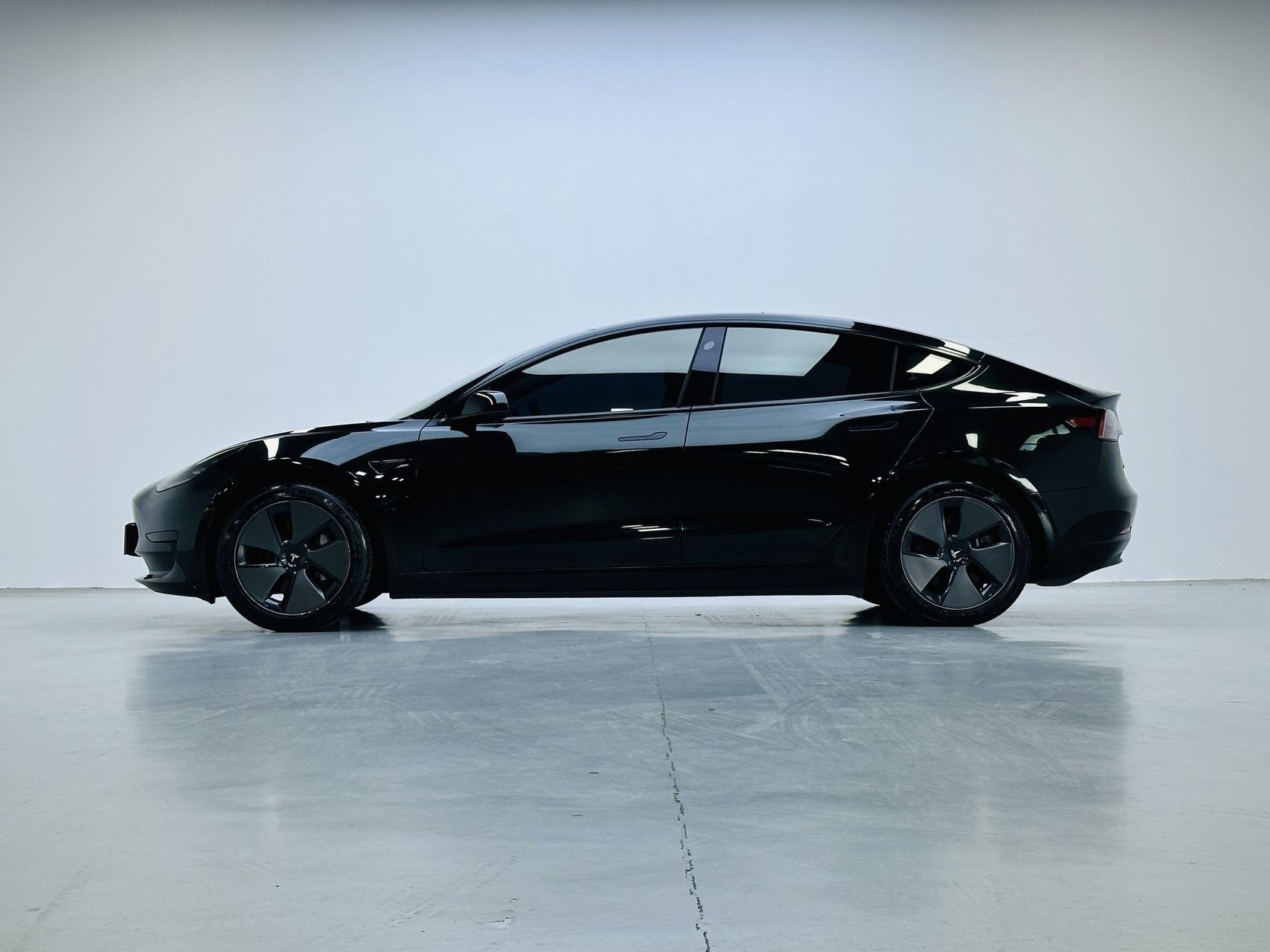 Tesla Model 3 2023 #5 Tesla Model 3 2023 car image #5
