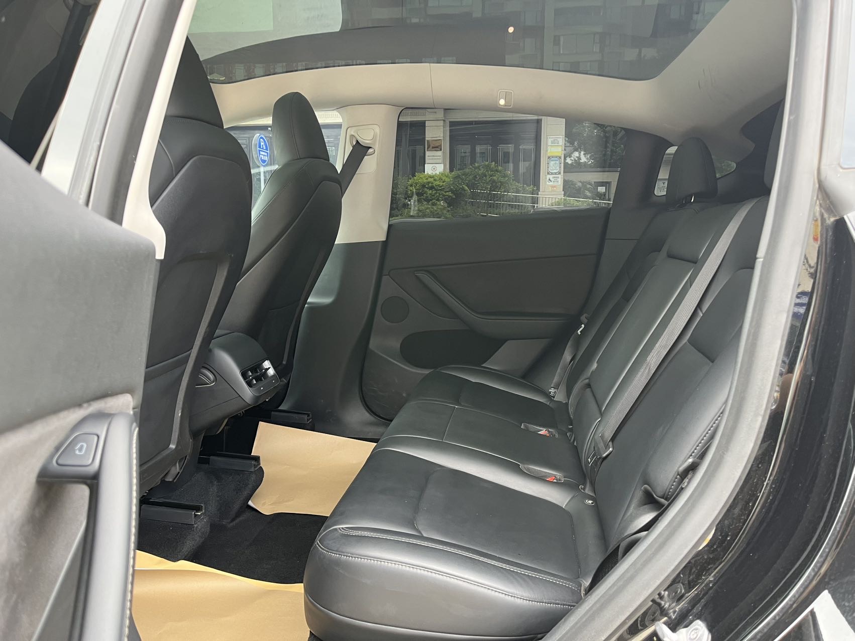 Tesla Model Y 2022 #9 Tesla Model Y 2022 car image #9