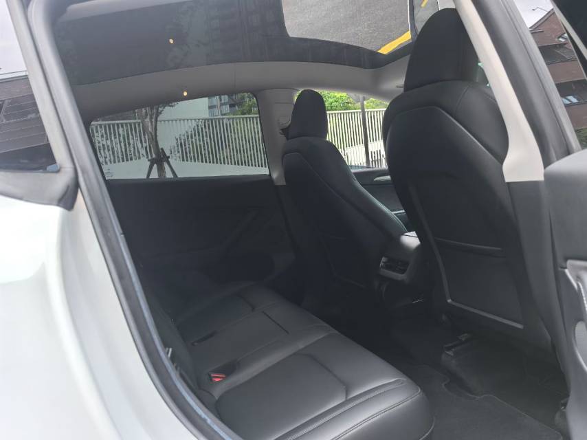 Tesla Model Y 2022 #11 Tesla Model Y 2022 immagine di auto #11