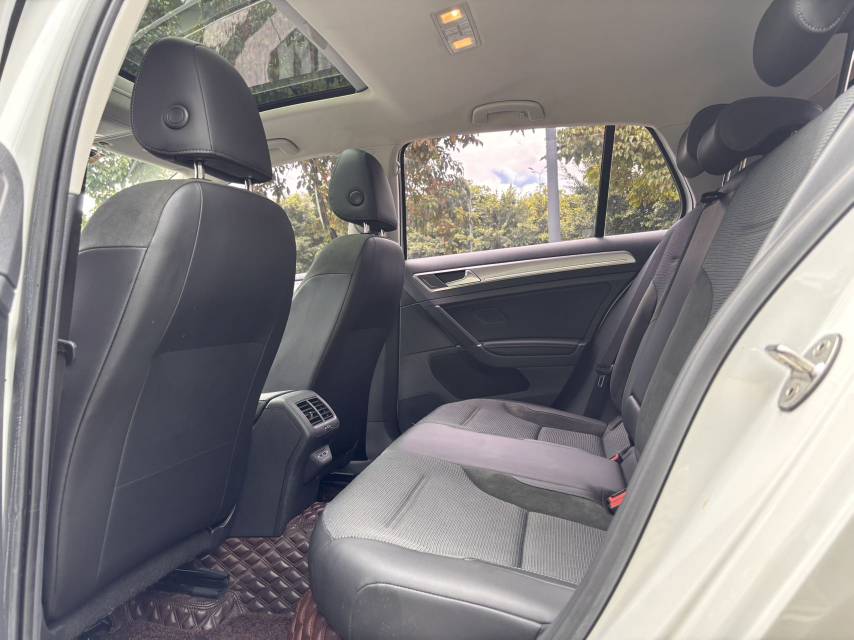 Volkswagen Golf 2019 #8 Volkswagen Golf 2019 car image #8