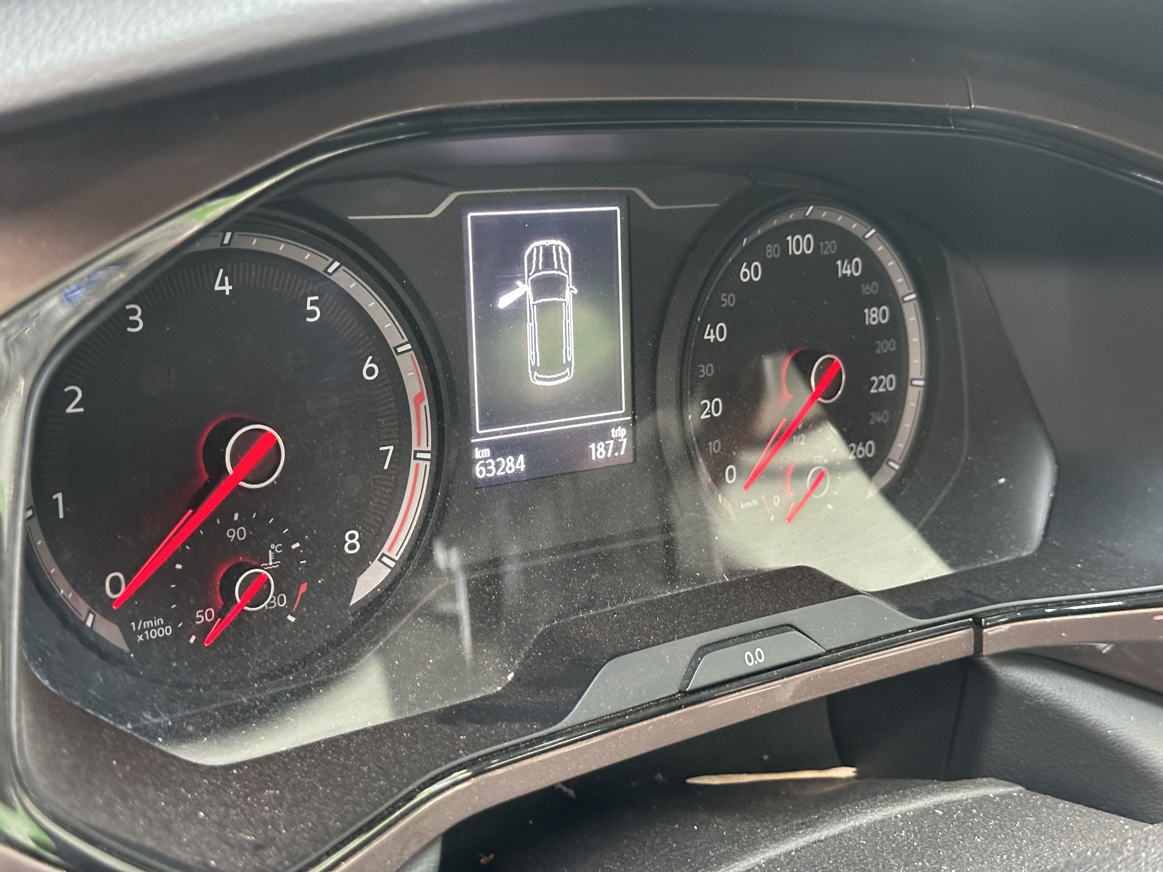Volkswagen Tharu 2021 car image #11