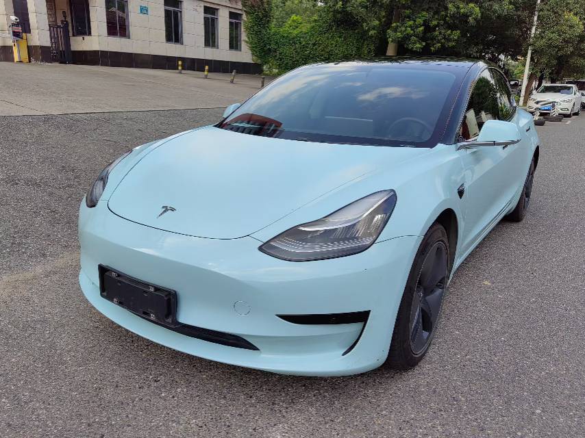 Tesla Model 3 2020 car image #2
