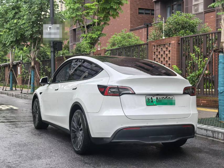 Tesla Model Y 2022 #5 Tesla Model Y 2022 immagine di auto #5