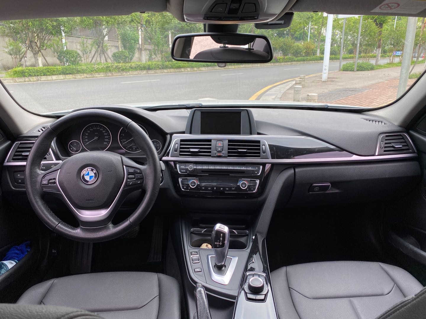 BMW 3 Series 2017 #16 BMW 3 Series 2017 car image #16