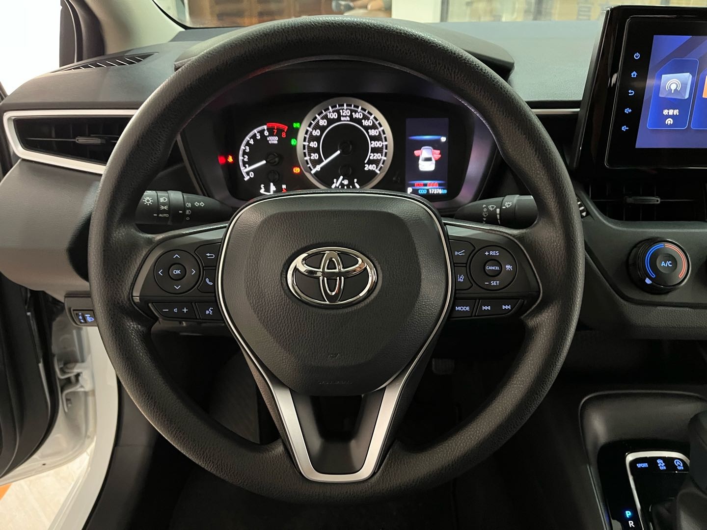 Toyota Corolla 2022 #15 Toyota Corolla 2022 car image #15