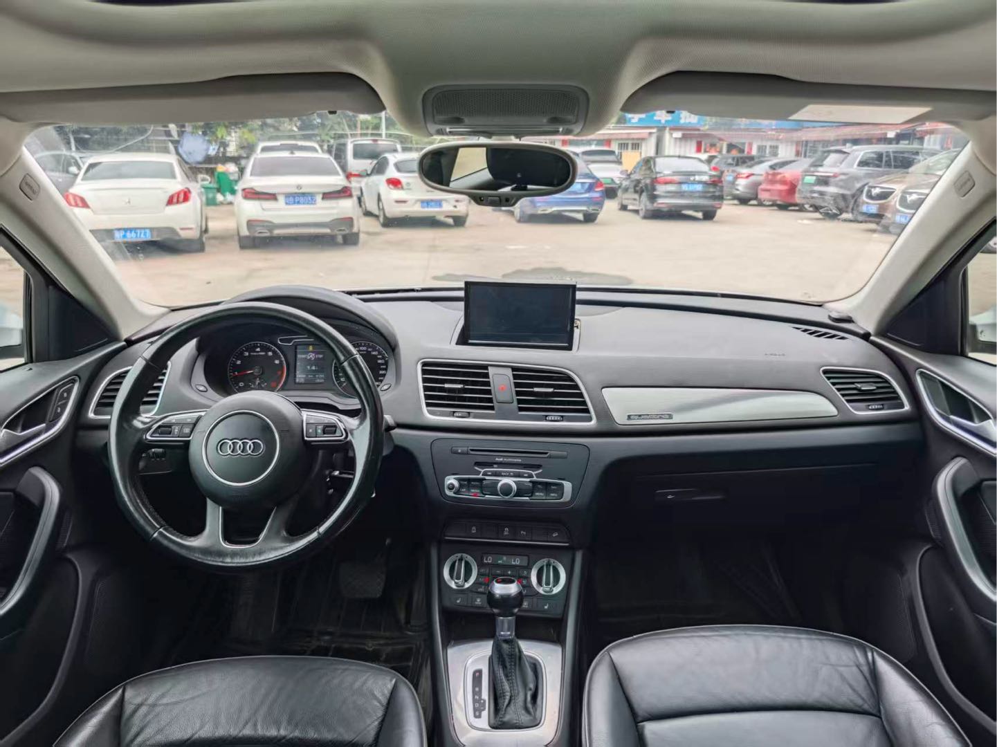 Audi Q3 2016 #11 Audi Q3 2016 car image #11
