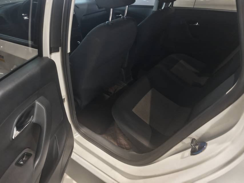 Volkswagen Polo 2019 car image #5