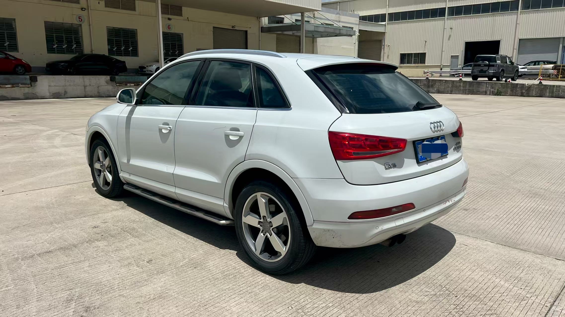 Audi Q3 2013 #11 Audi Q3 2013 car image #11