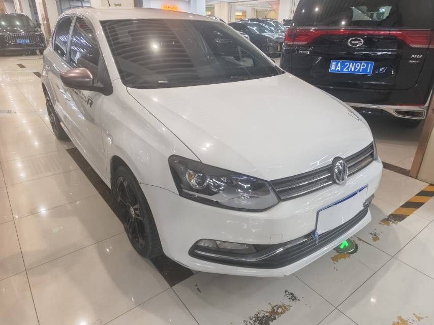 Volkswagen Polo 2019 car image #7