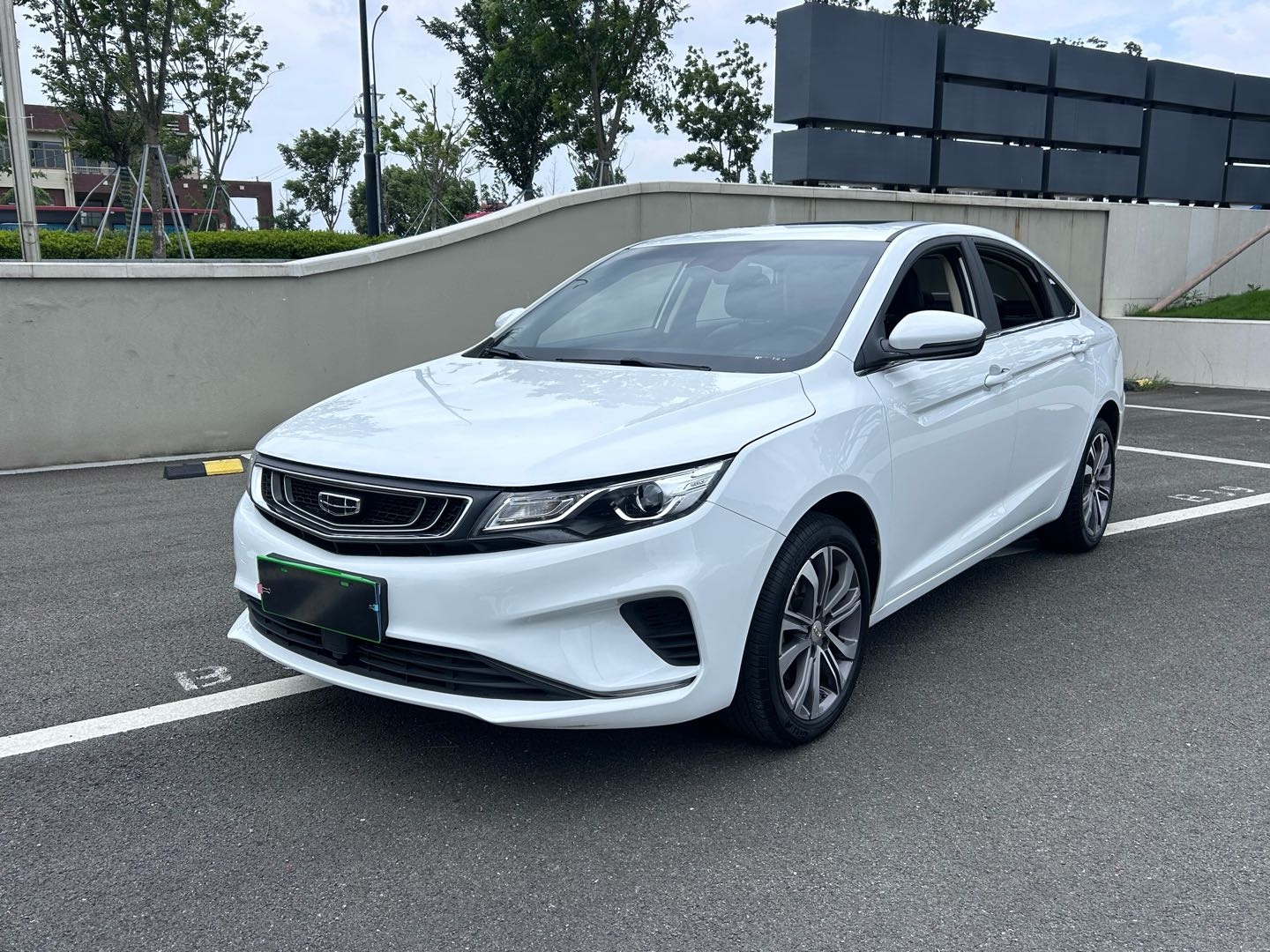 2019 #2 2019 car image #2