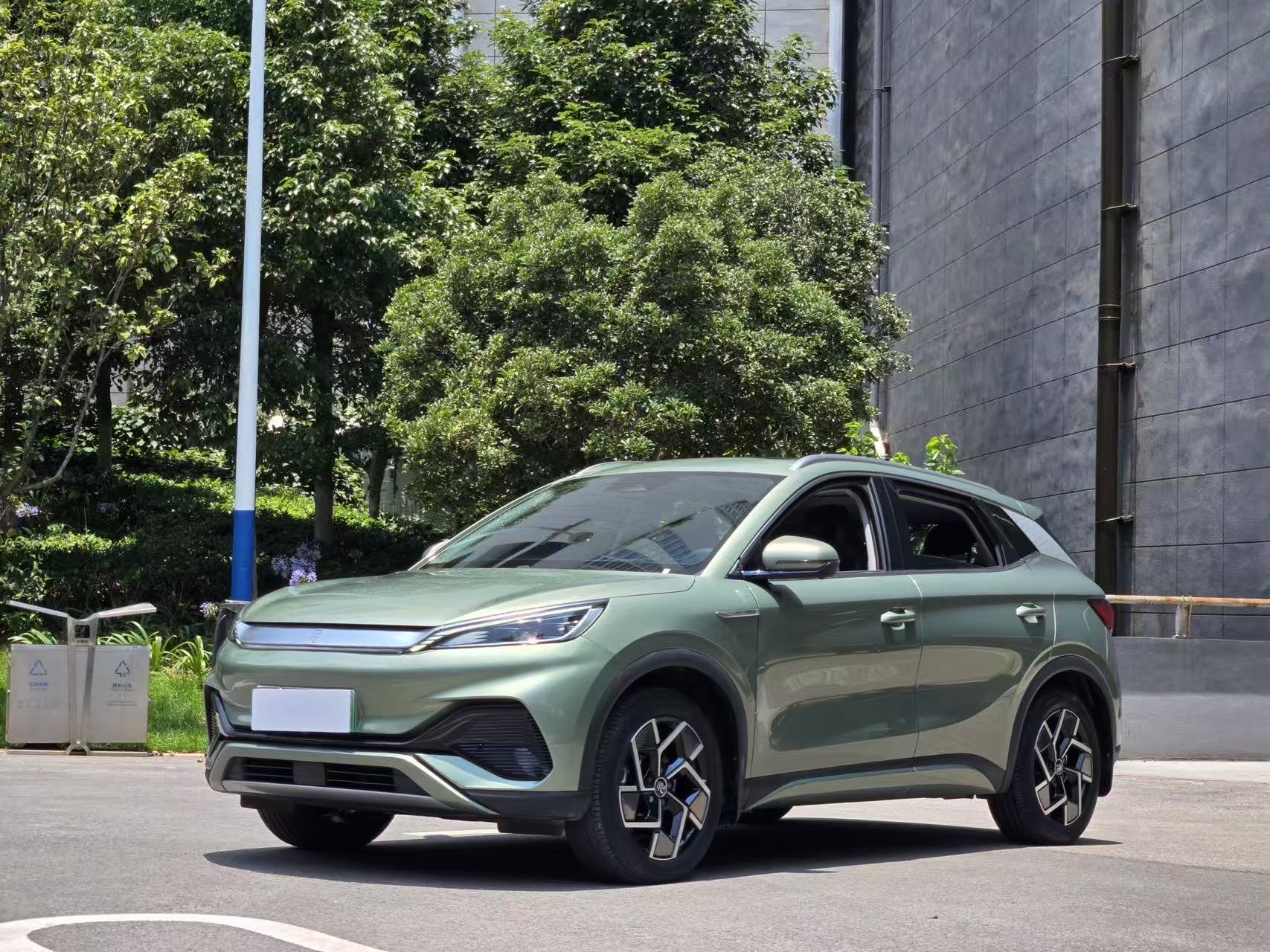 BYD Yuan Plus 2023 car image #2