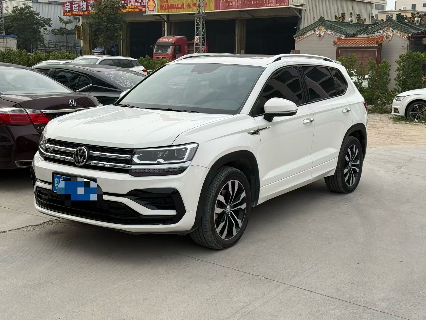 Volkswagen Tharu 2019 car image #2