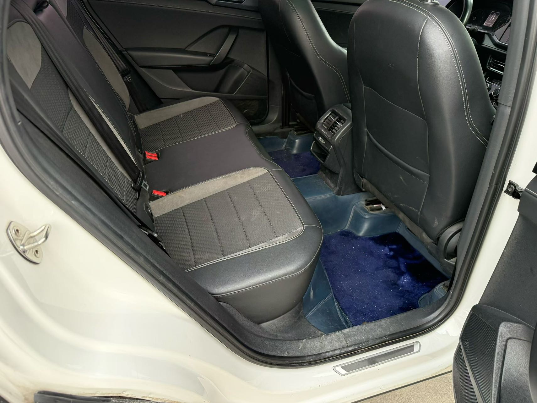 Volkswagen Tharu 2019 car image #7