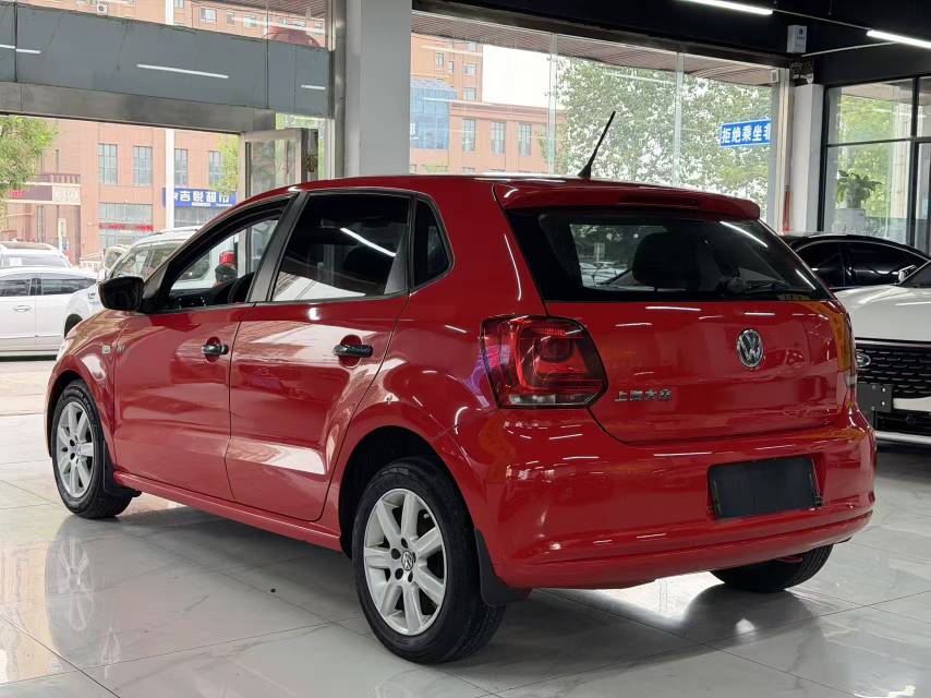 Volkswagen Polo 2013 #7 Volkswagen Polo 2013 car image #7