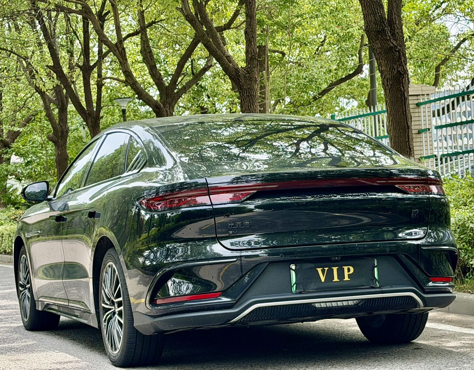 BYD Han 2024 #10 BYD Han 2024 car image #10