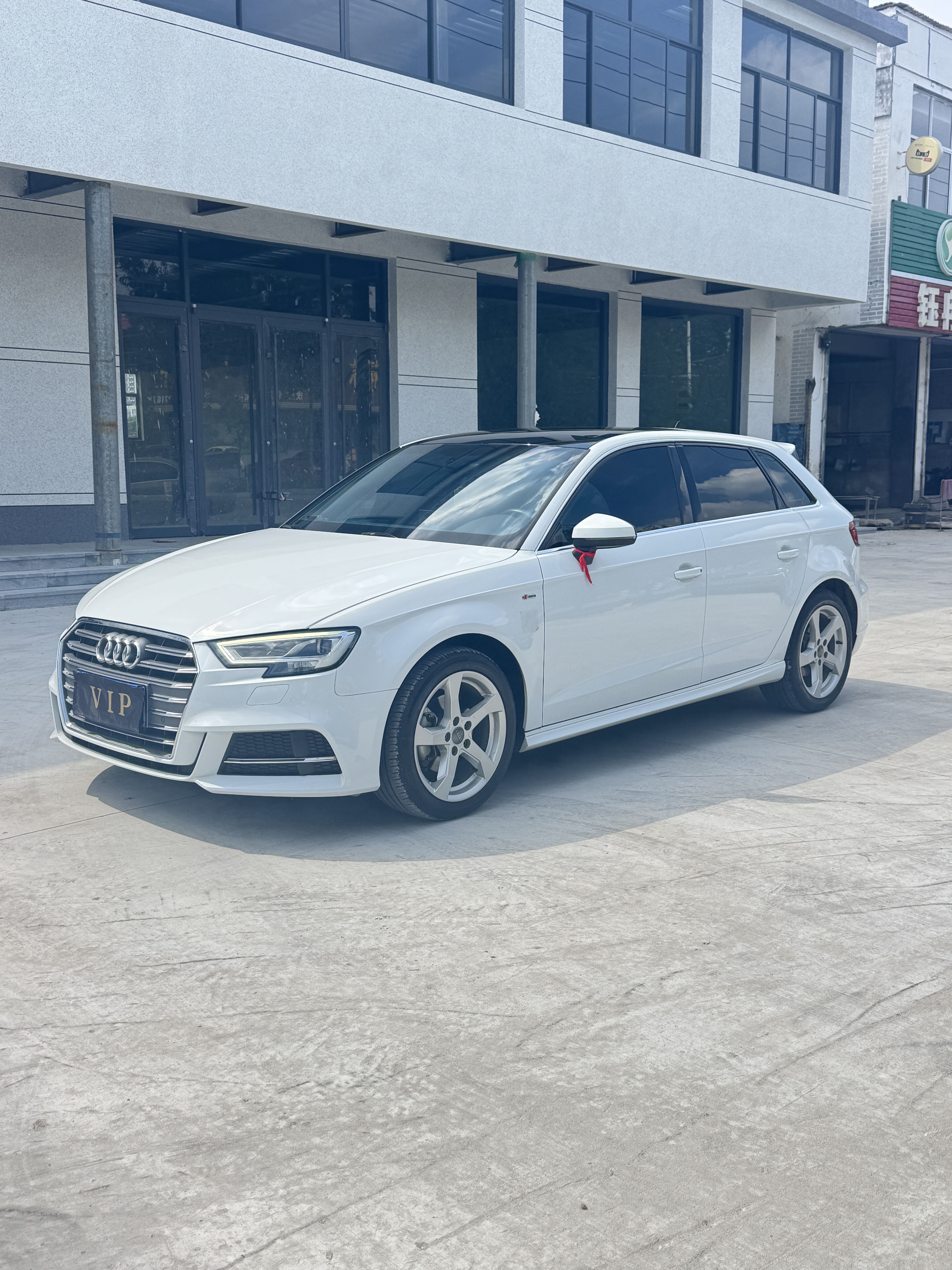 Audi A3 2020 car image 